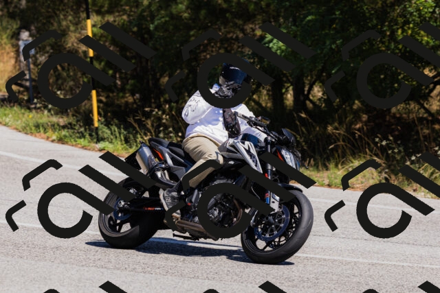 202509061329-_04A6273_c3