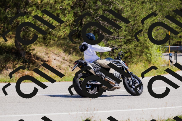 202509061329-_04A6276_c3