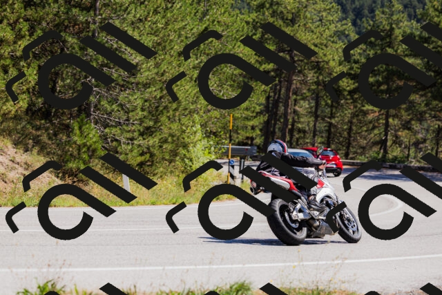 202509061330-_04A6297_c3