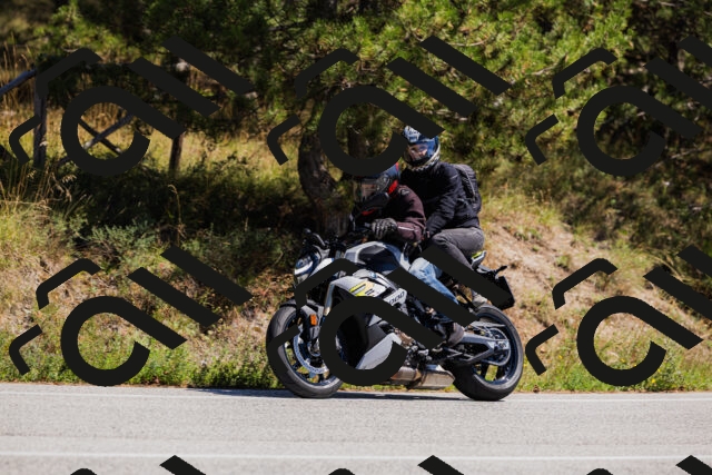 202509061332-_04A6340_c3