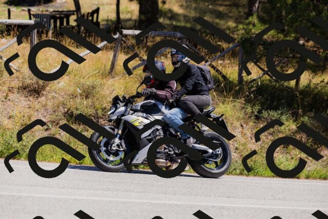 202509061332-_04A6341_c3