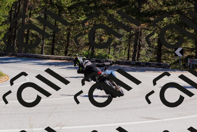 202509061335-_04A6384_c3