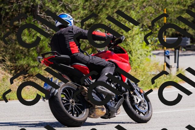 202509061336-_04A6415_c3