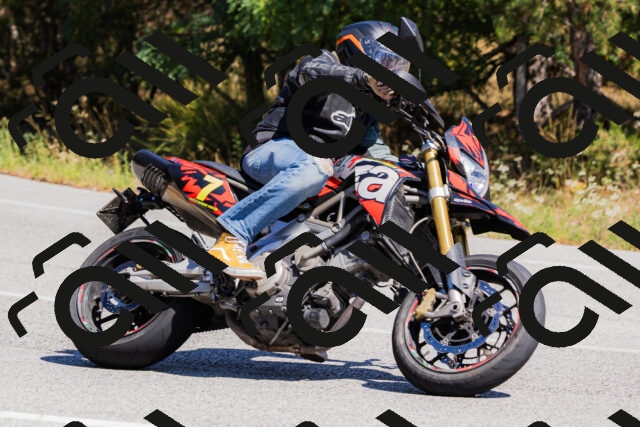 202509061341-_04A6469_c3