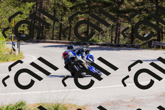 202509061346-_04A6506_c3