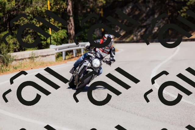 202509061347-_04A6517_c3