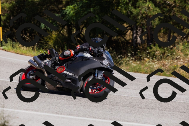 202509061348-_04A6529_c3