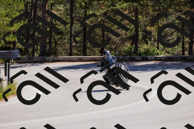 202509061349-_04A6537_c3