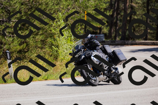 202509061349-_04A6539_c3