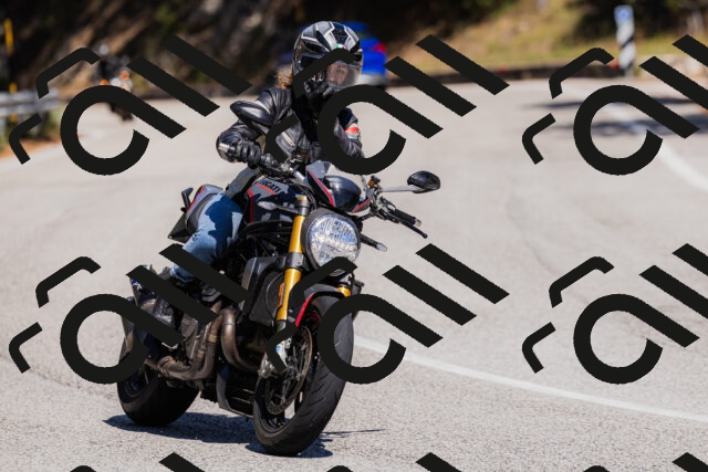 202509061357-_04A6588_c3