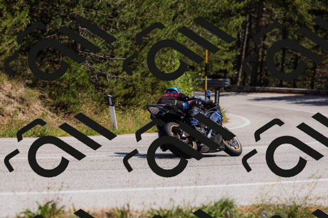 202509061404-_04A6679_c3