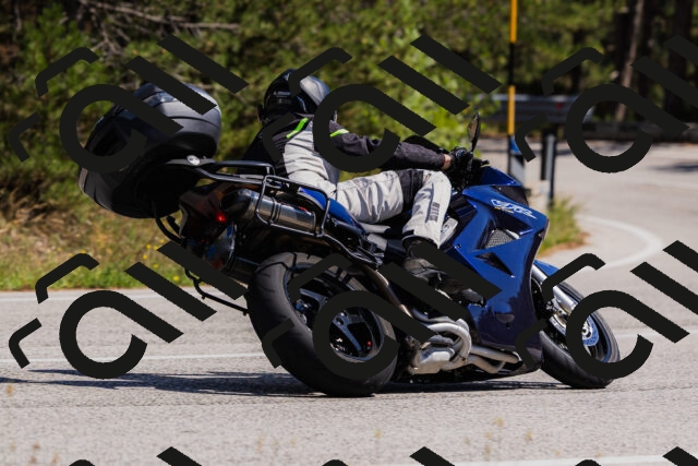 202509061405-_04A6706_c3