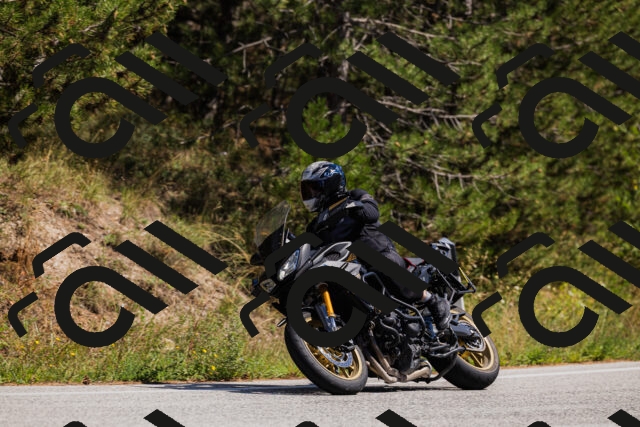 202509061406-_04A6757_c3