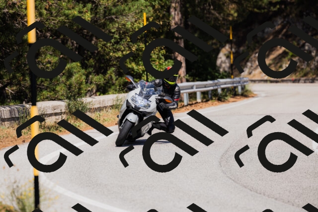 202509061408-_04A6769_c3