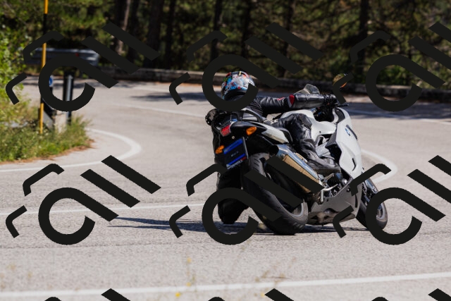 202509061408-_04A6777_c3