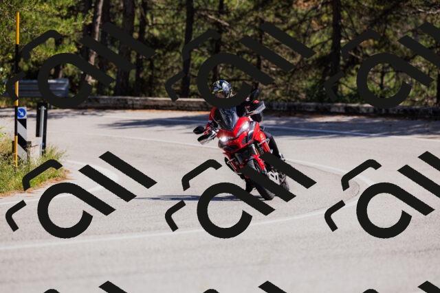 202509061414-_04A6818_c3