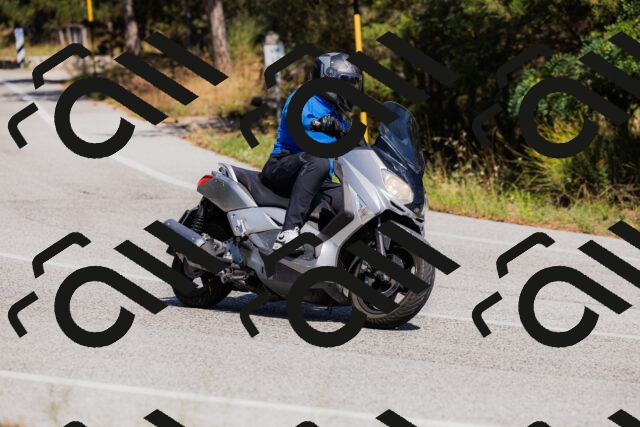 202509061415-_04A6833_c3