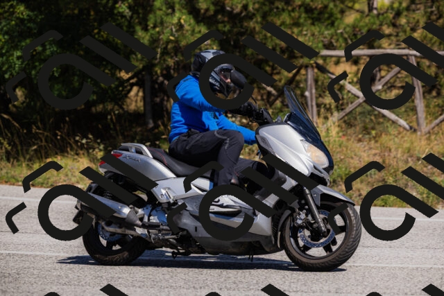 202509061415-_04A6834_c3