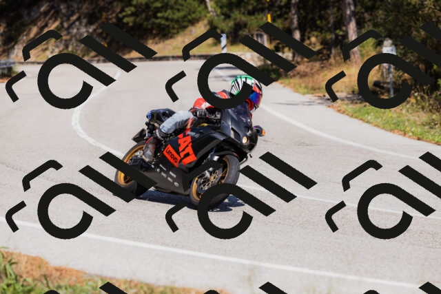 202509061416-_04A6858_c3