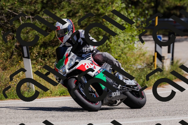 202509061417-_04A6870_c3