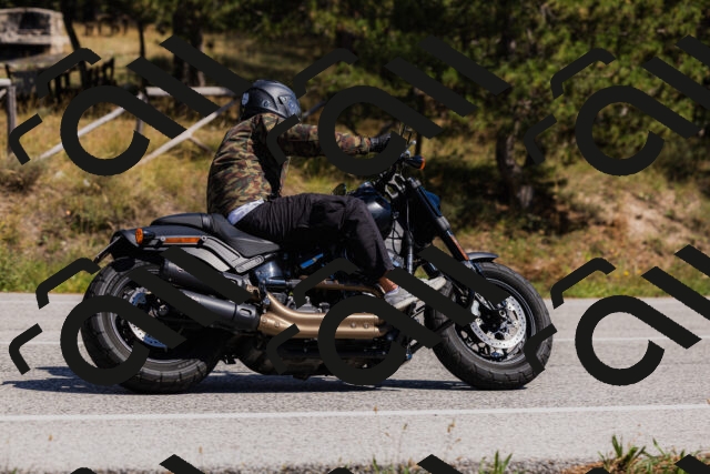 202509061418-_04A6894_c3