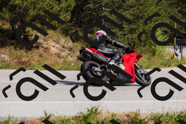 202509061432-_04A7047_c3