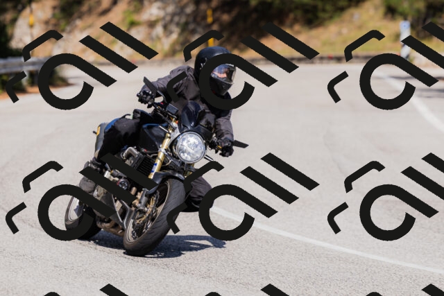 202509061434-_04A7076_c3