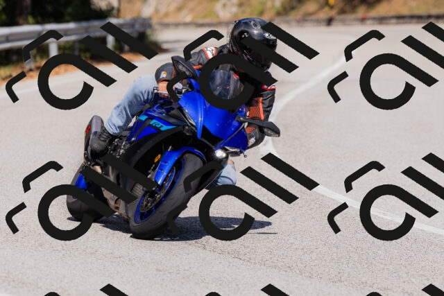 202509061439-_04A7150_c3