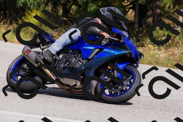 202509061439-_04A7152_c3