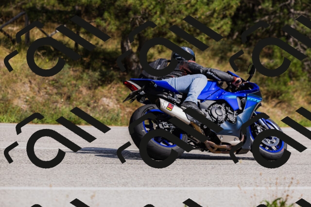 202509061439-_04A7154_c3