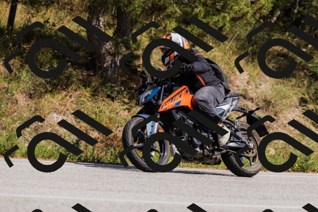 202509061439-_04A7160_c3