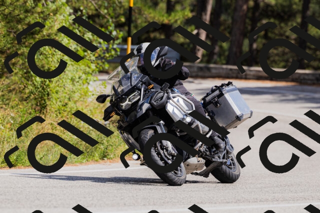 202509061440-_04A7167_c3