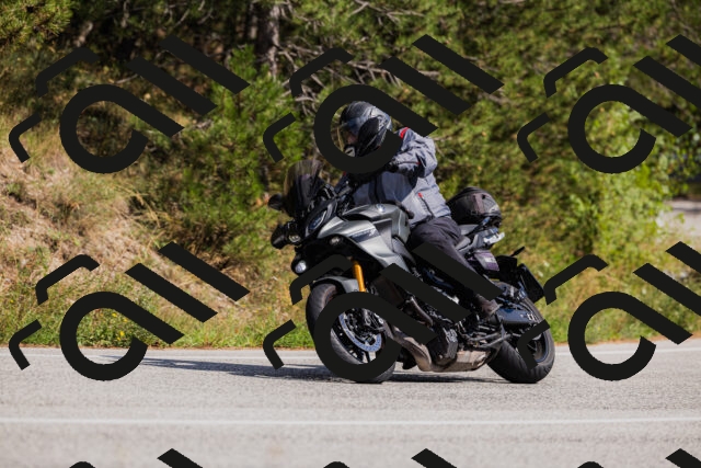 202509061440-_04A7172_c3