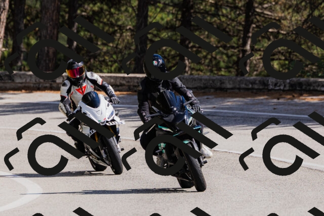 202509061442-_04A7197_c3