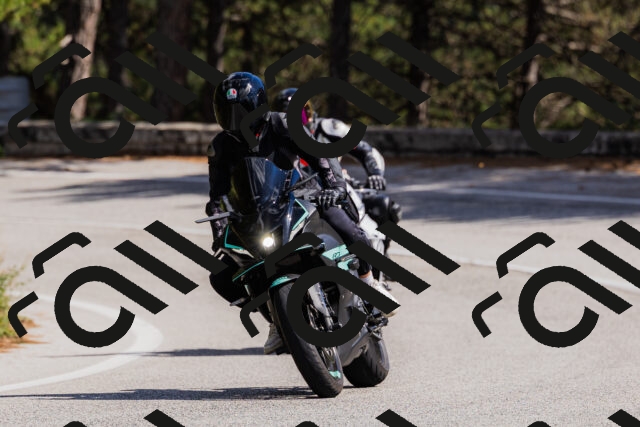 202509061442-_04A7199_c3