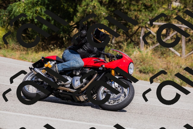 202509061444-_04A7223_c3