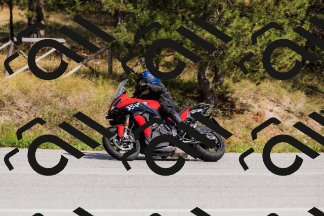 202509061452-_04A7276_c3