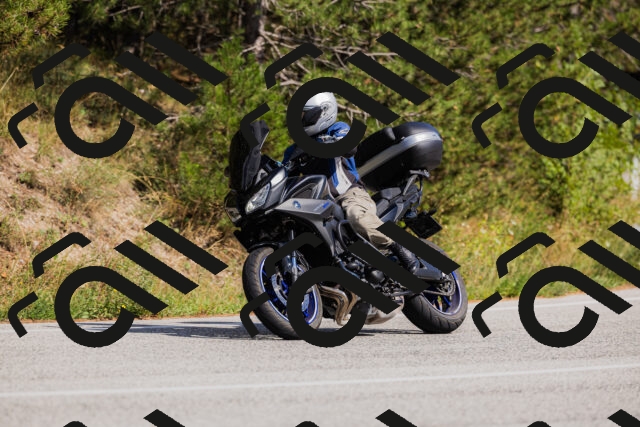 202509061517-_04A7424_c3