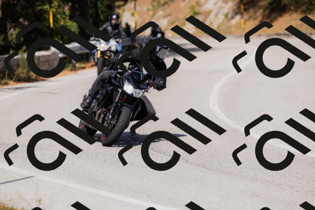 202509061519-_04A7426_c3