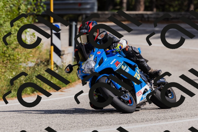 202509061520-_04A7442_c3