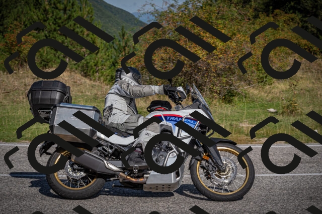 20250907101846-_5002657_am_