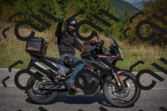 20250907102109-_5002689_am_