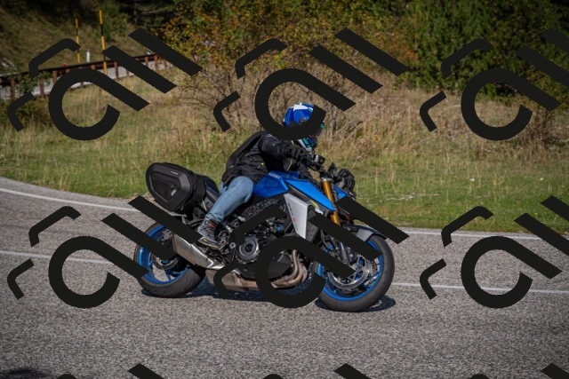 20250907102110-_5002690_am_