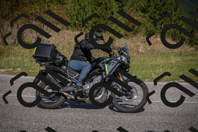 20250907102112-_5002694_am_