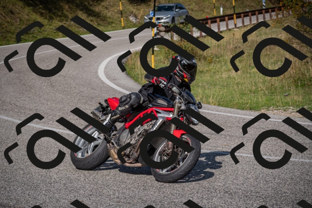 20250907102243-_5002701_am_