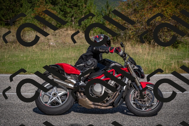 20250907102244-_5002702_am_