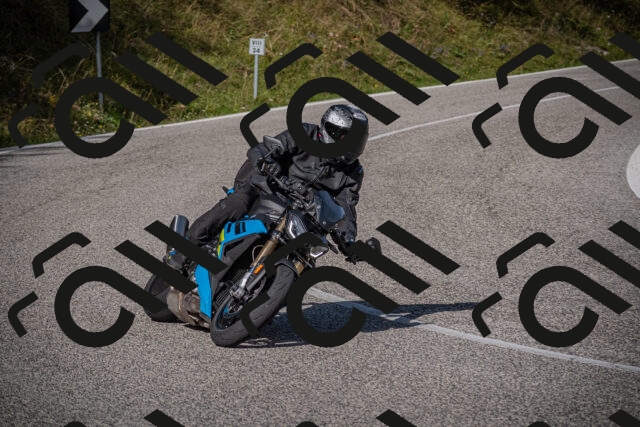 20250907102736-_5002767_am_