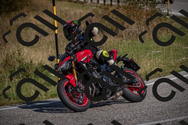 20250907102944-_5002792_am_