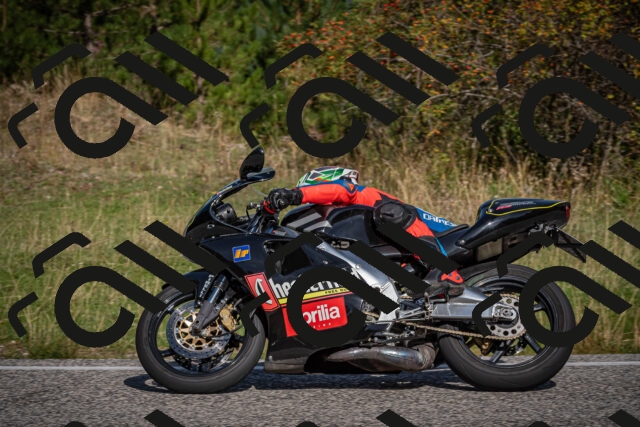 20250907103049-_5002811_am_