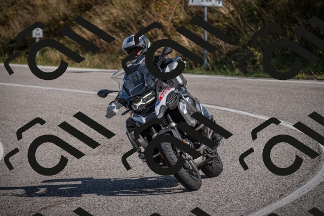 20250907103116-_5002819_am_